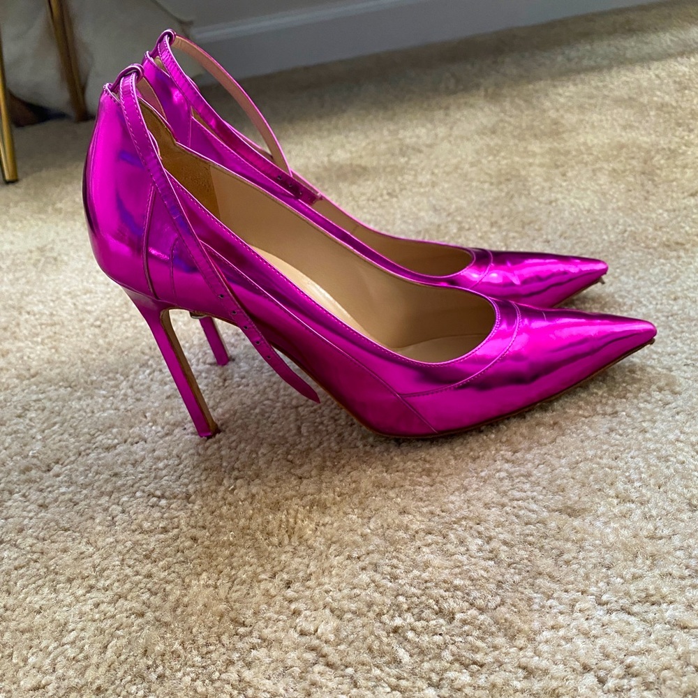 Authentic Manolo Blahnik Metallic Pink Pumps with strap